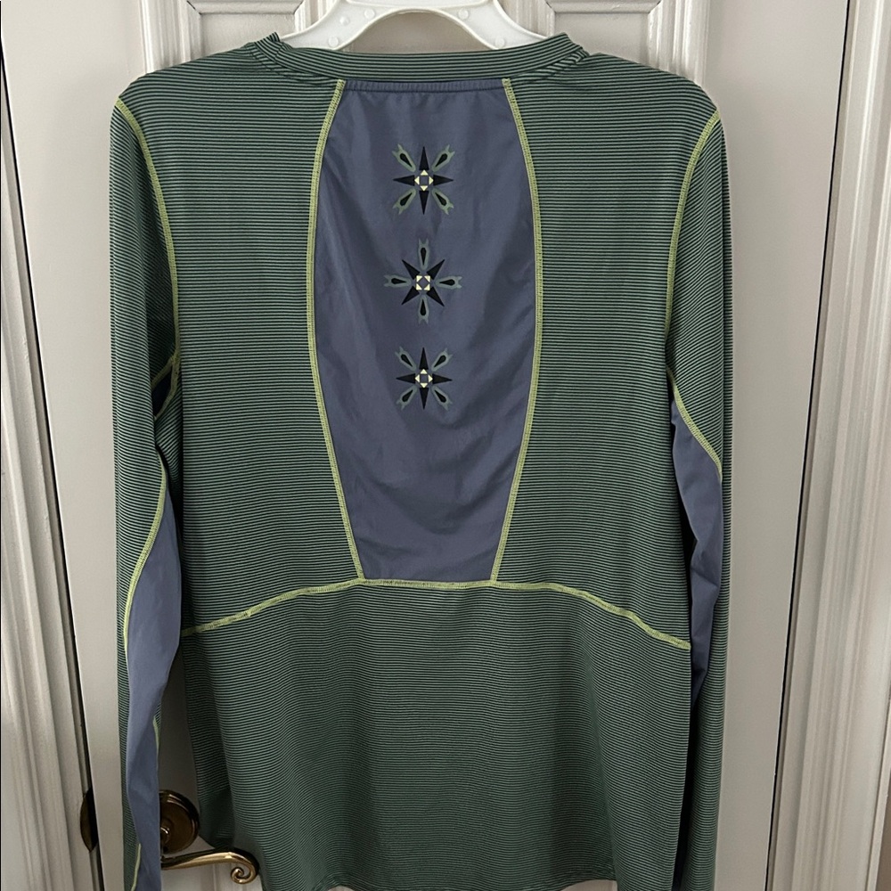 Kerrits Balance Base Layer Top Fern - Picture 3 of 9